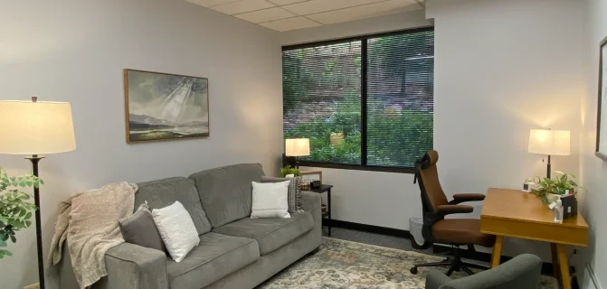counselors-lakewood-office-hall